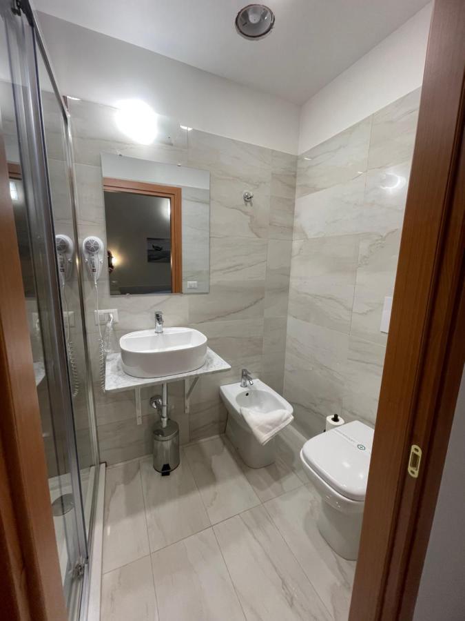 B&B Centrale Gela Bagian luar foto