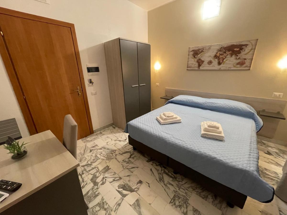 B&B Centrale Gela Bagian luar foto