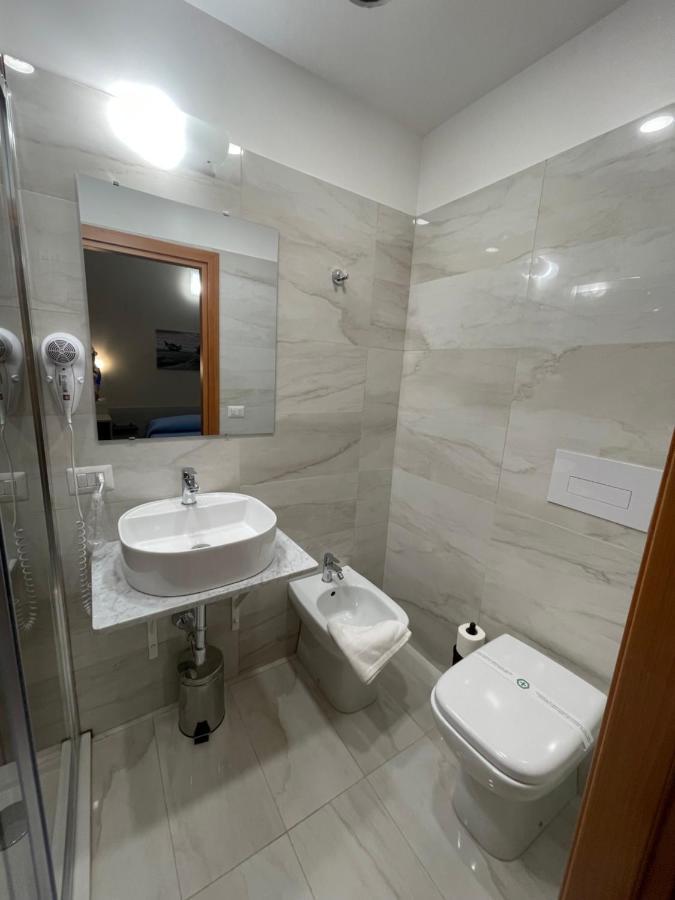 B&B Centrale Gela Bagian luar foto