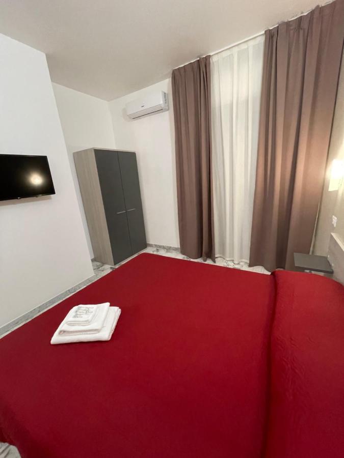 B&B Centrale Gela Bagian luar foto