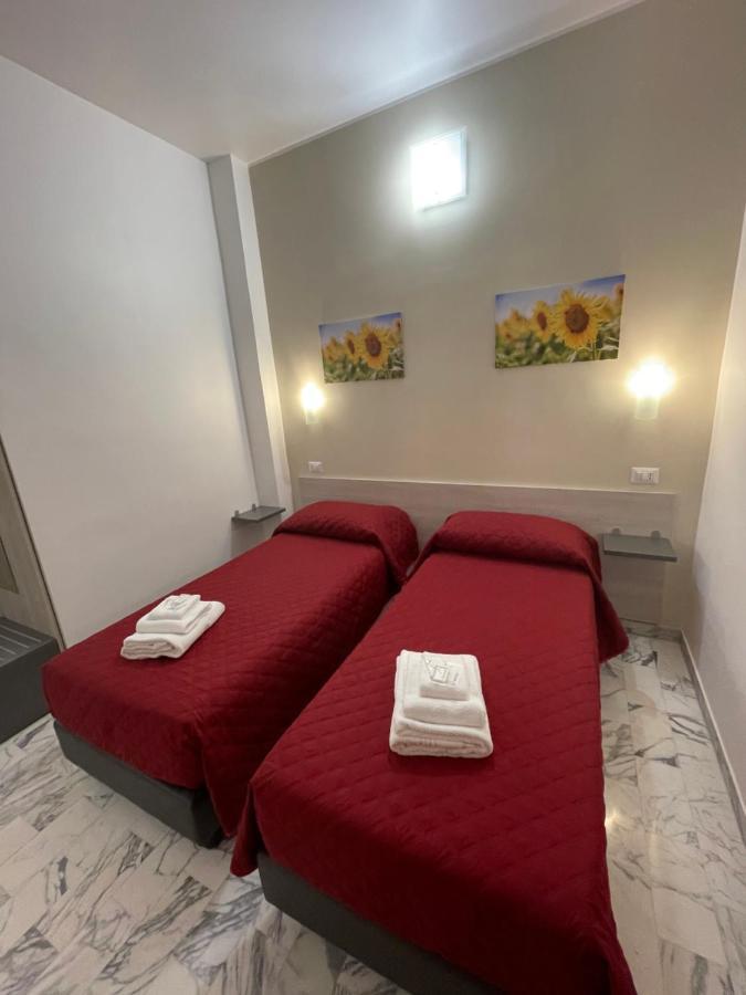 B&B Centrale Gela Bagian luar foto