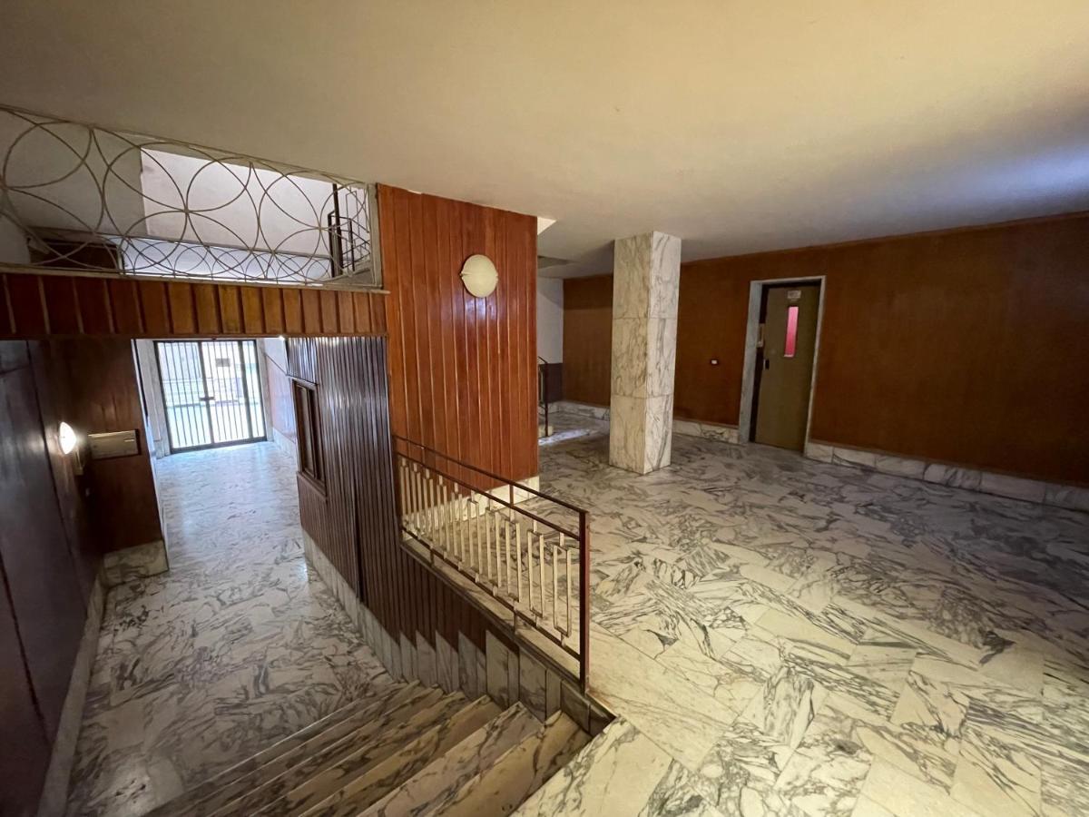 B&B Centrale Gela Bagian luar foto